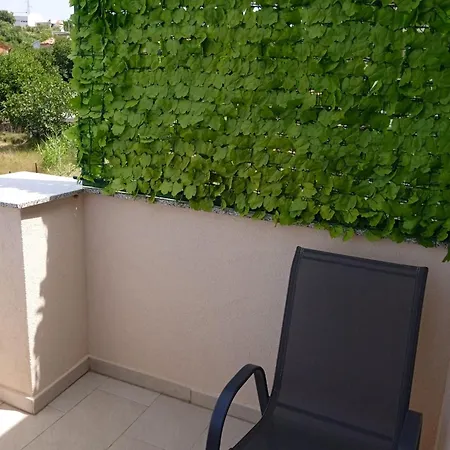 Zlata Apartment Lopar